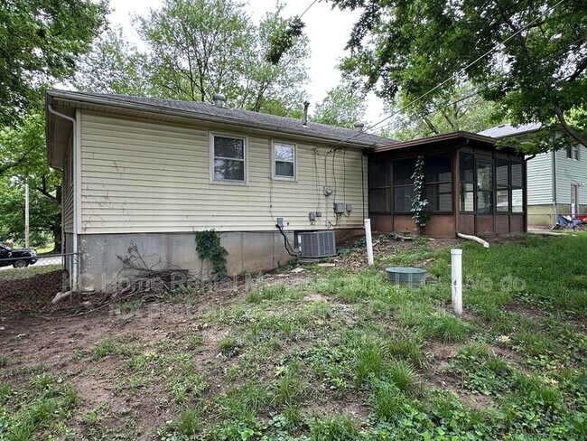 Building Photo - 8648 E 52 Terrace