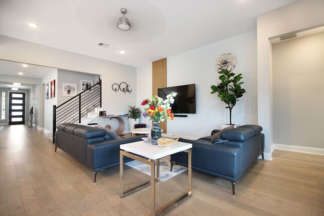 Building Photo - COMING SOON - AUGUST 2025 -Stunning 5-Bedr...