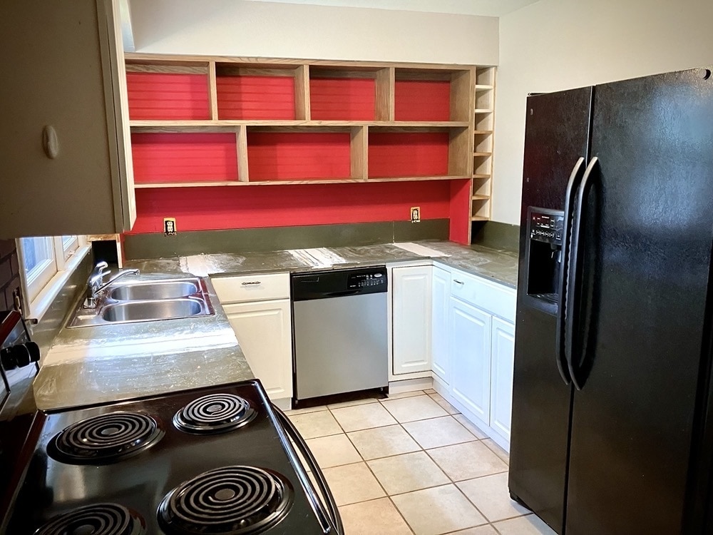 Building Photo - 338 W 4th St