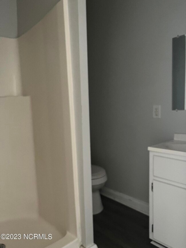 Building Photo - 203 Fifth Ave