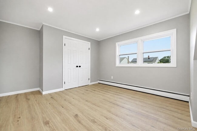 Building Photo - 24 Crag Ln