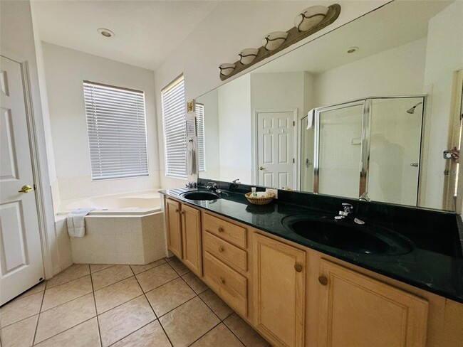 Building Photo - 400 Montara Dr