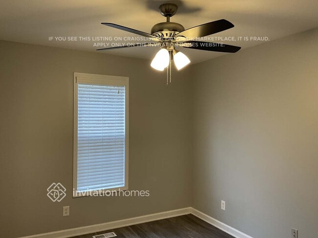 Building Photo - 1008 Bren Village Ct