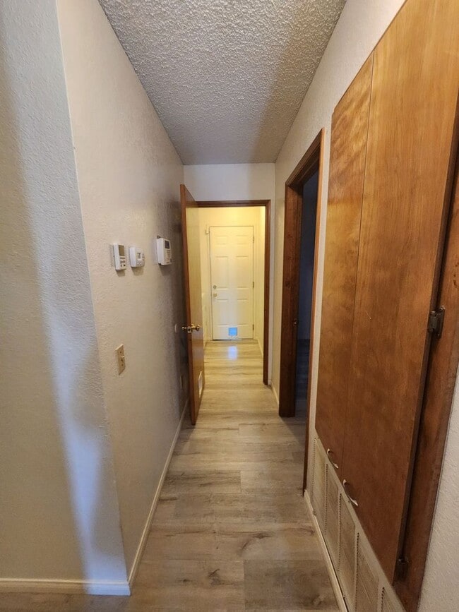 Building Photo - COMING SOON! Must See!!! Nice house at the end of a Cul de Sac!