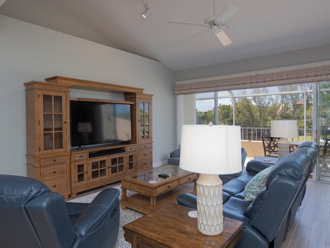 Building Photo - Luxury Furnished Longboat Key Retreat with Private Beach Club Access & Golf Course Views Remodele...