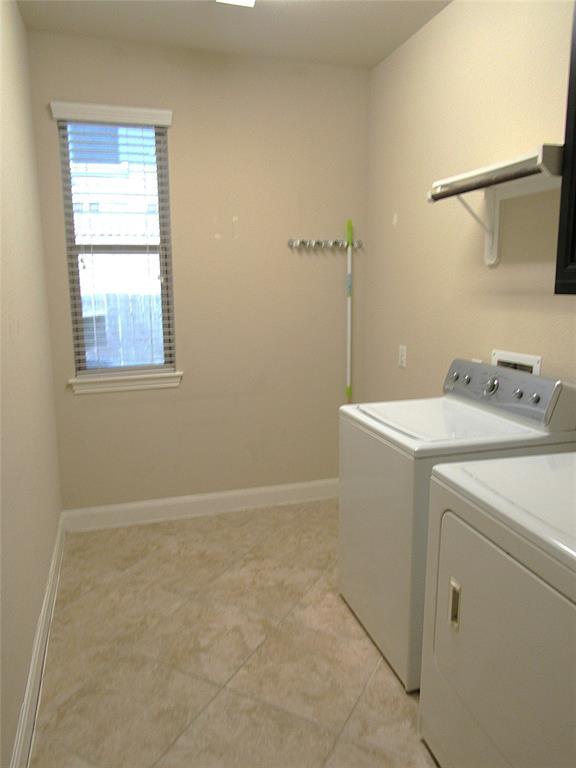 Building Photo - 13902 Desert Trace Ct