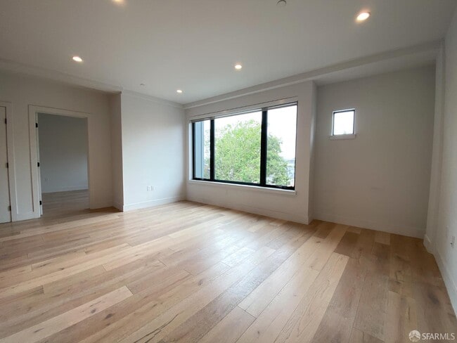 Building Photo - 2747 San Pablo Ave