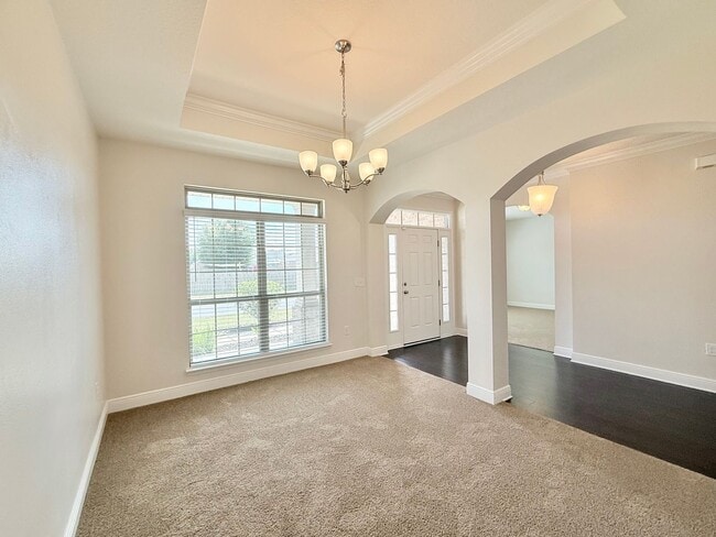 Building Photo - Spacious 5-Bedroom Home - Heart of Pace