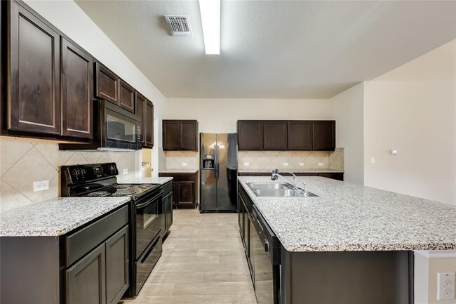 Building Photo - 3205 Ortman Dr