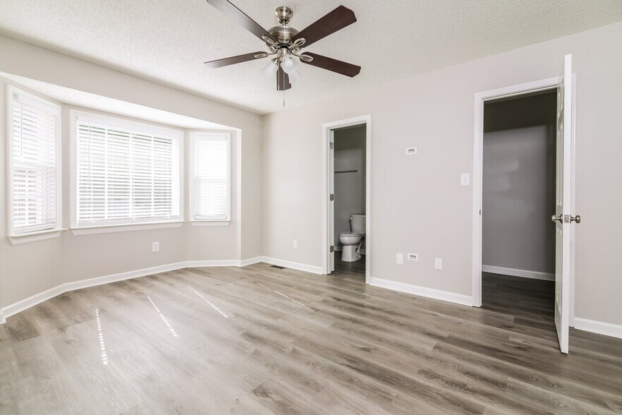 Building Photo - 4304 Candle Ct