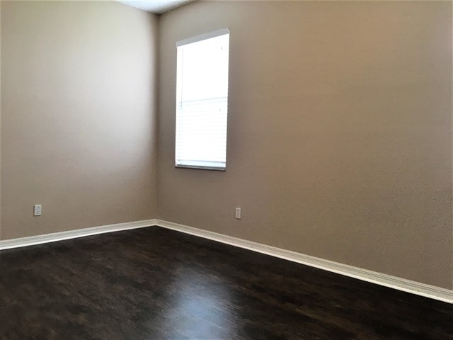 Building Photo - 443 Sand Ridge Dr