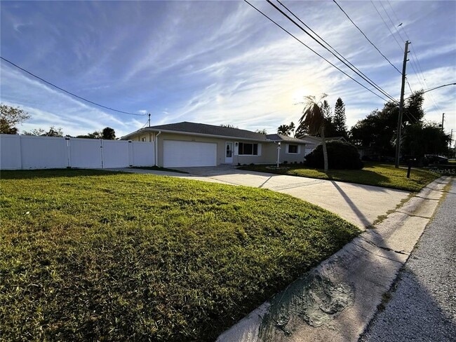 Building Photo - 3145 Downing St