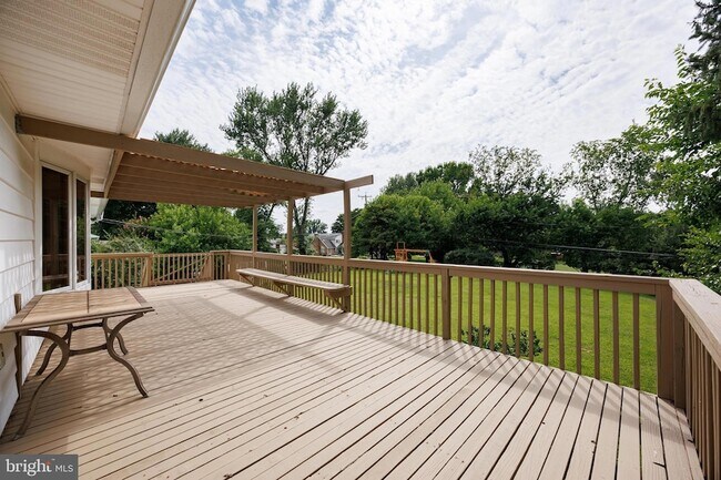 Building Photo - 3106 Hearthstone Rd