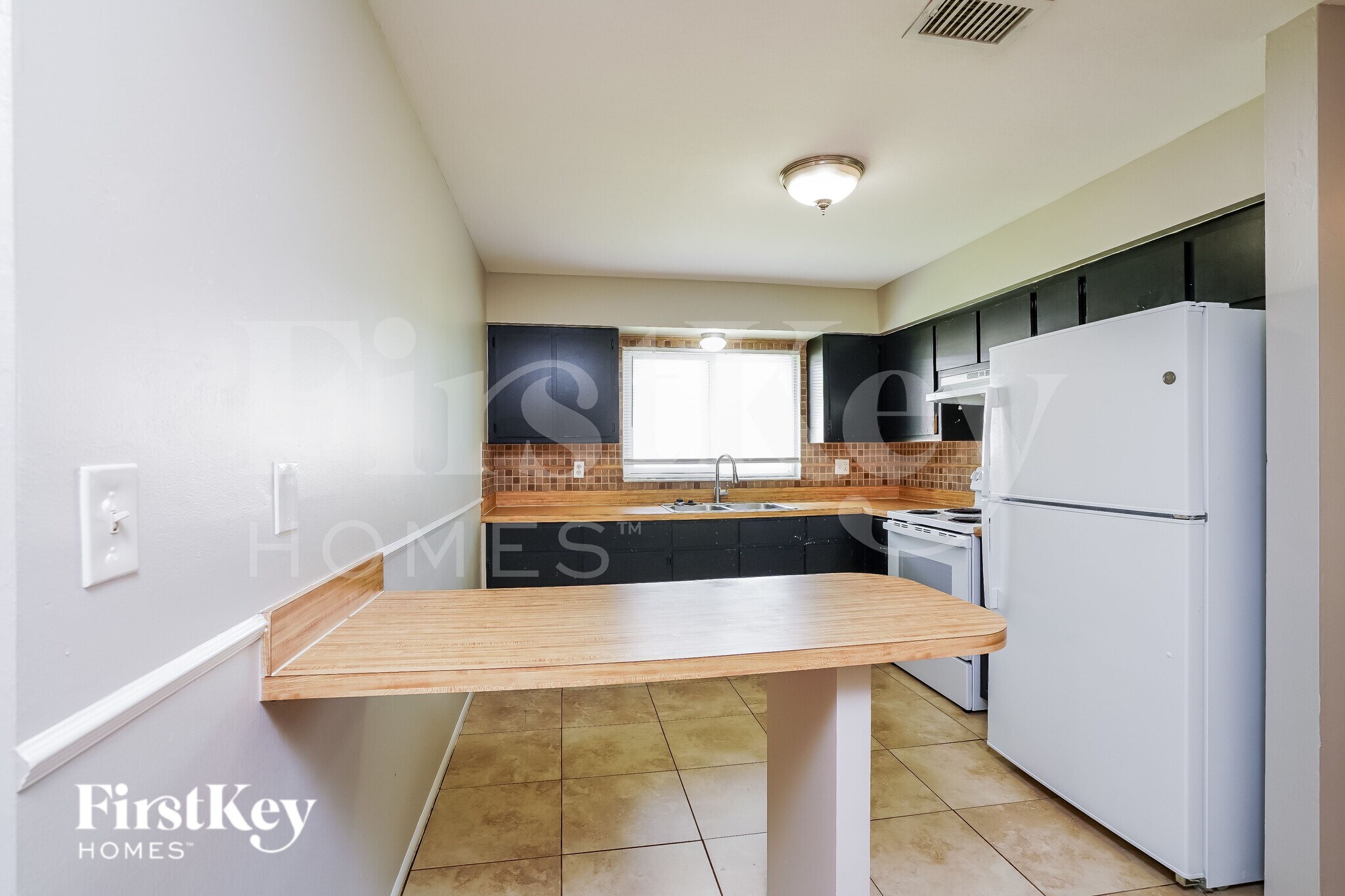 Building Photo - 2721 NW 7th Terrace