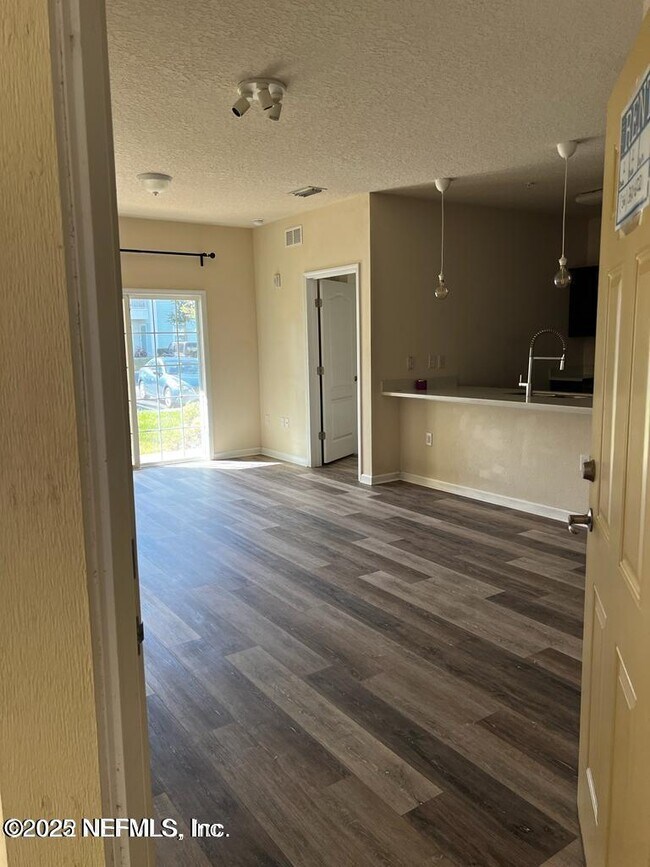 Building Photo - 4959 Key Lime Dr