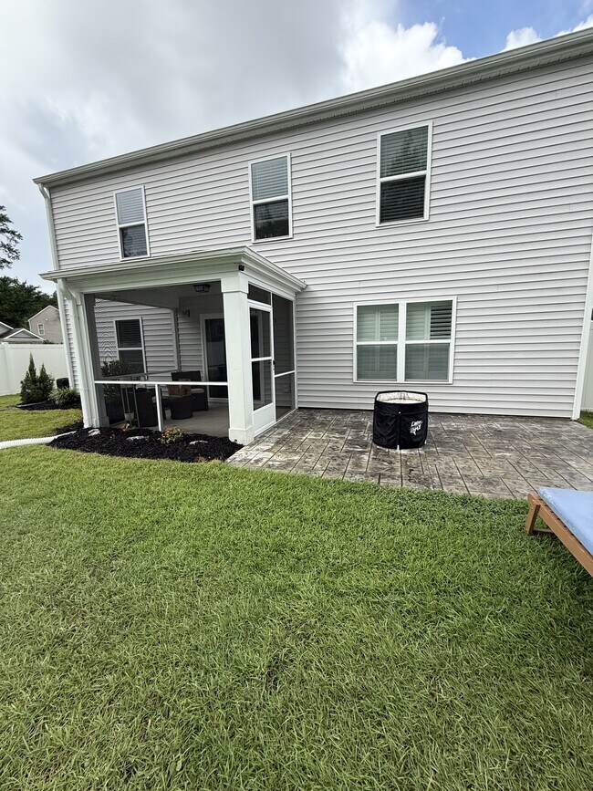 Building Photo - 500 Affinity Dr