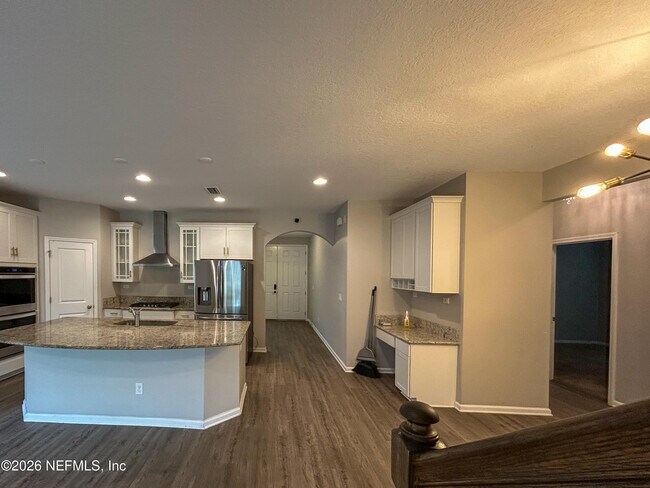 Building Photo - 2734 Copperwood Ave