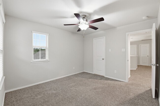 Building Photo - 22014 Pheasant Bend Ln