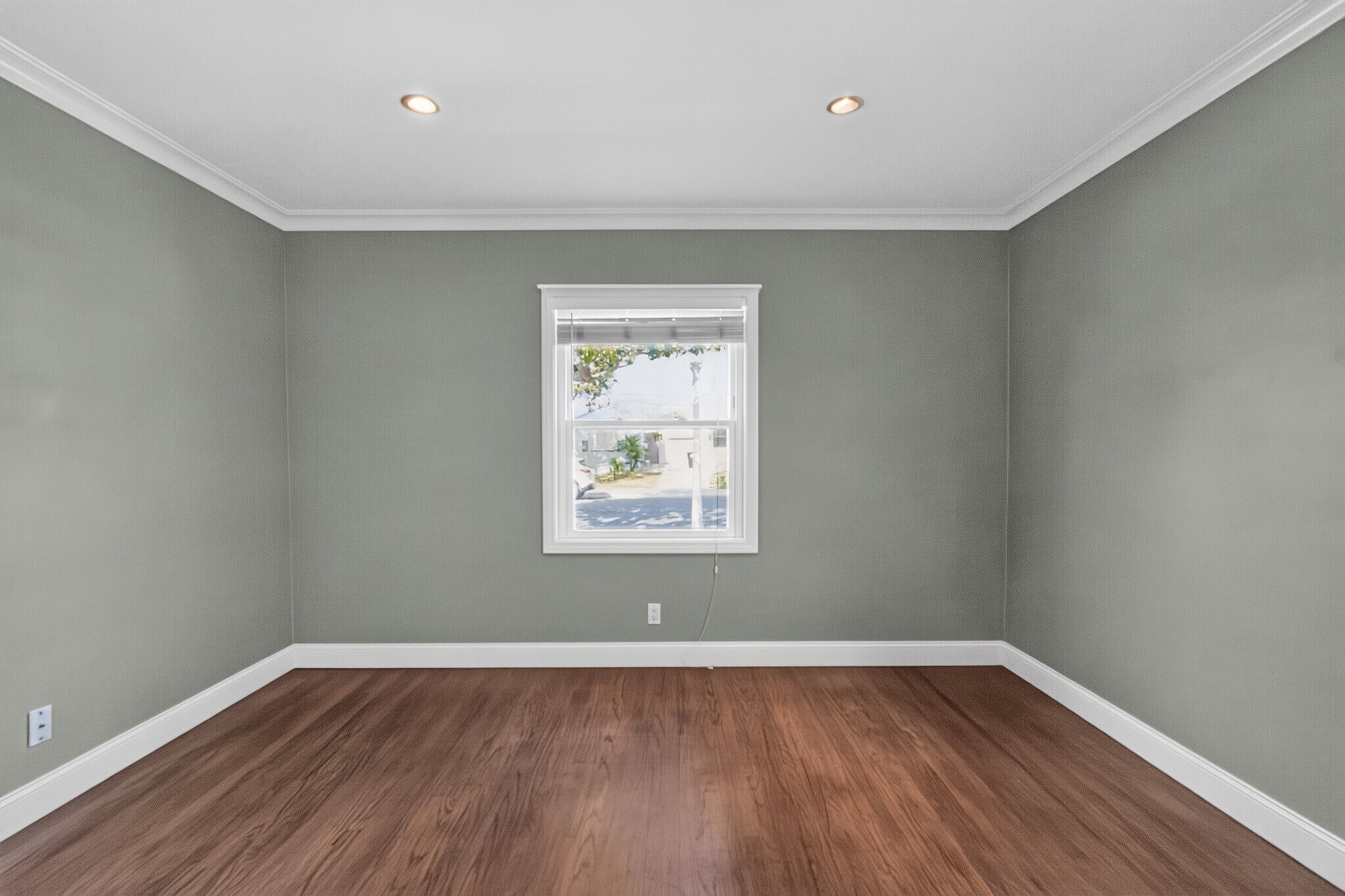 Building Photo - 7742 Dunbarton Ave