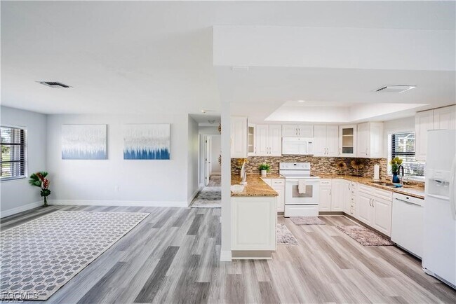 Building Photo - 1421 SE 29th Terrace