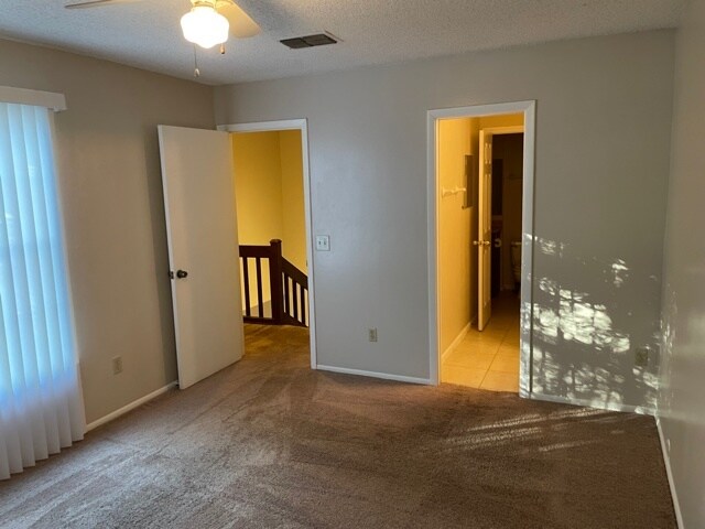 Building Photo - 4600 Lighthouse Cir