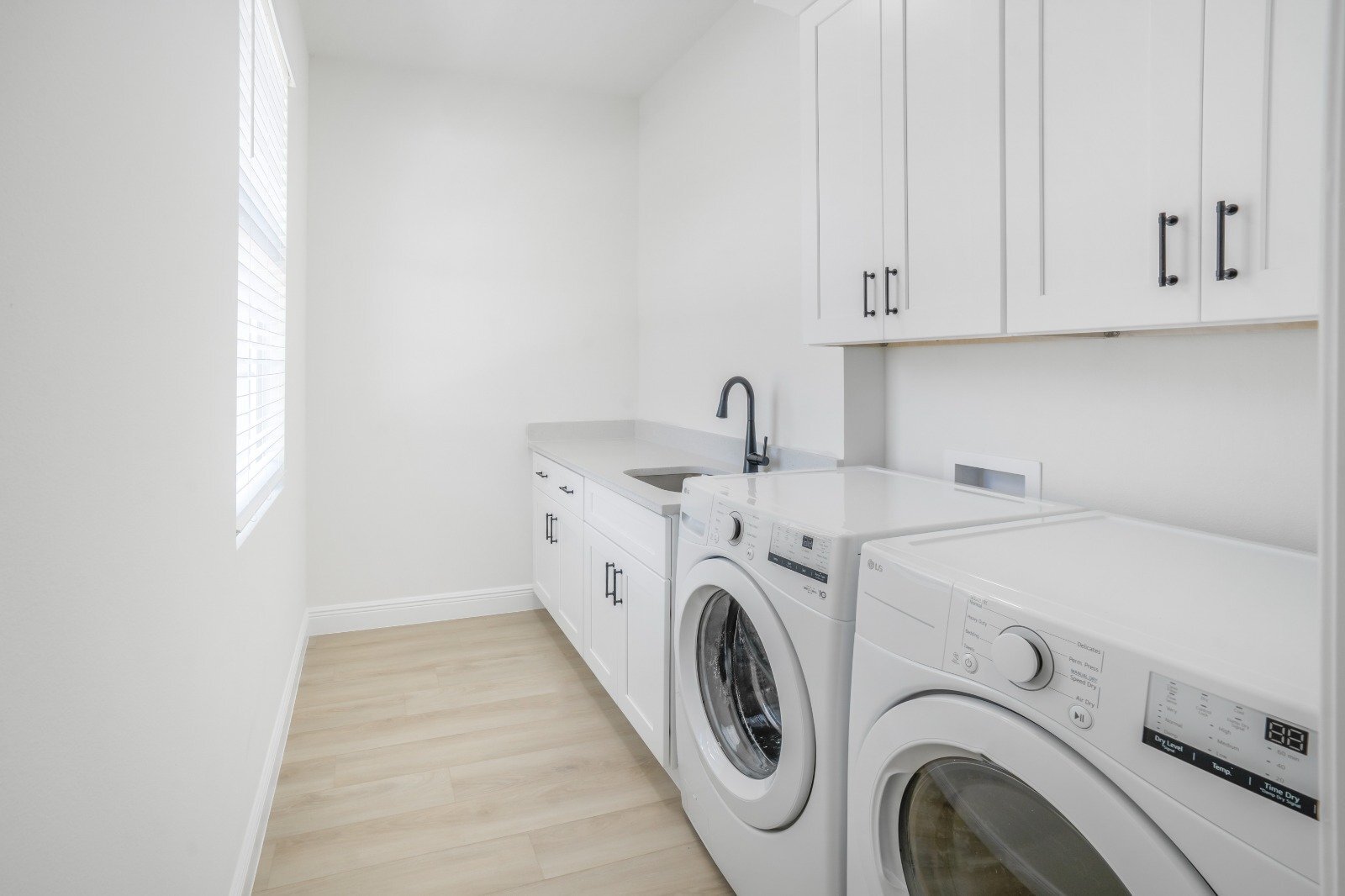 Building Photo - 36473 Piney Ridge Blvd