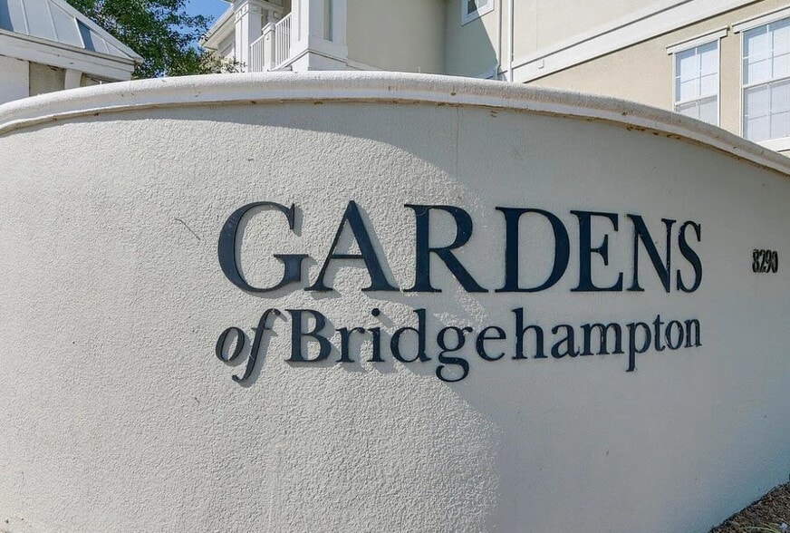 Building Photo - 8290 Gate Pky W