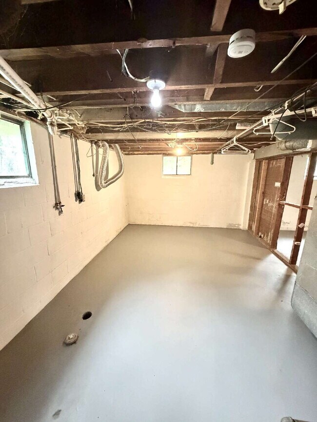 Building Photo - 3413 Clairmont St