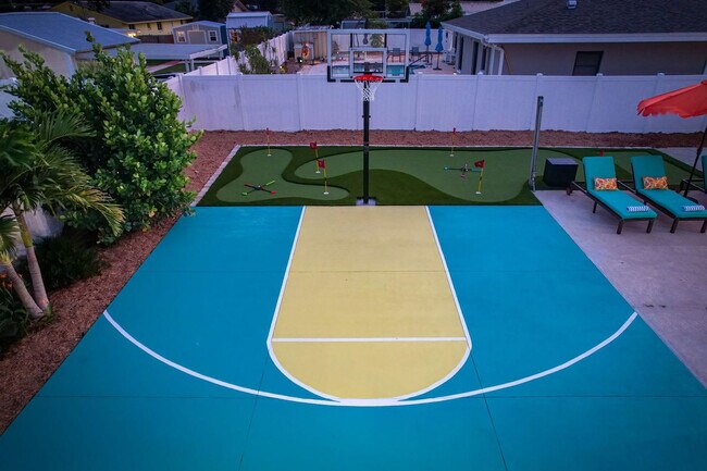 Building Photo - 12453 138th St N