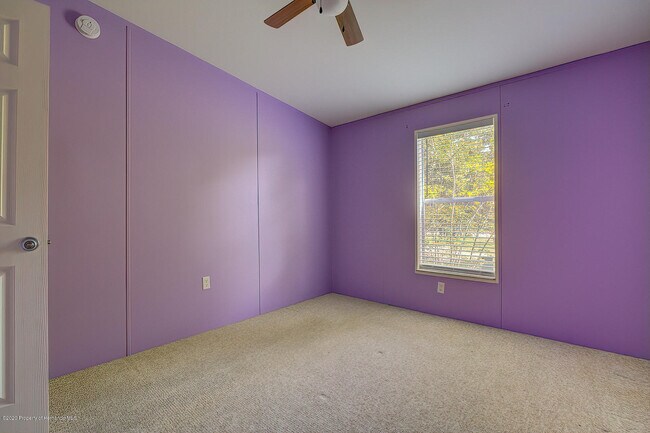 Building Photo - 14820 Aubrey Ave