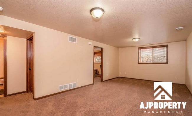 Building Photo - 7421 W 64th St