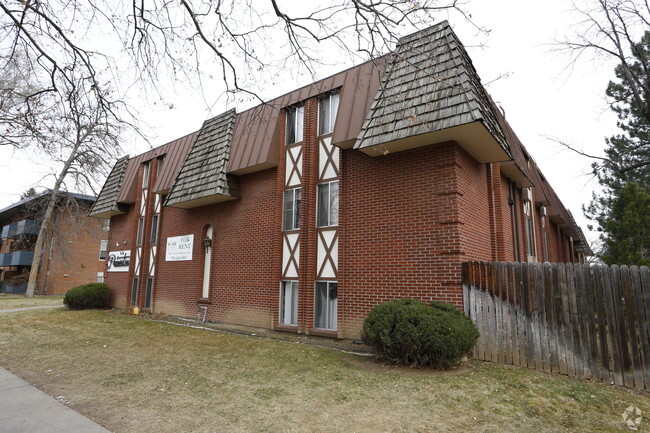 Building Photo - Princeton Apartments