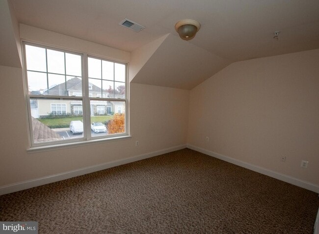 Building Photo - 13204 Rabbit Chase Rd