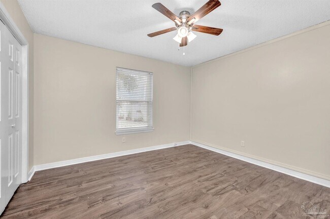 Building Photo - 9033 Bluebay Ln