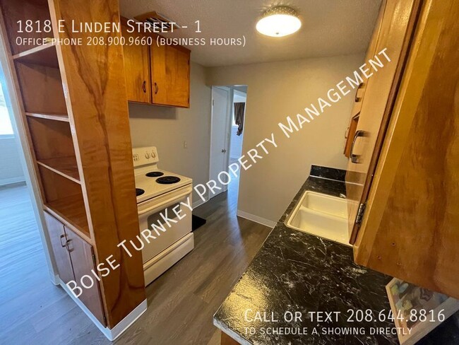 Building Photo - 1818 E Linden St