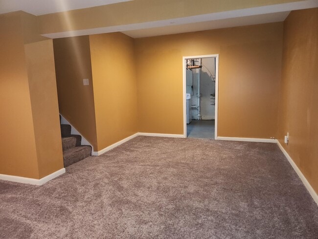 Building Photo - 8212 Londonderry Ct