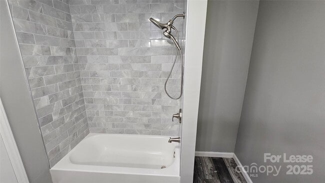 Building Photo - 355 Round Knob Church Rd