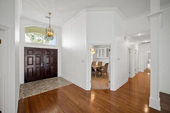 Building Photo - 601 Willow Point Ct