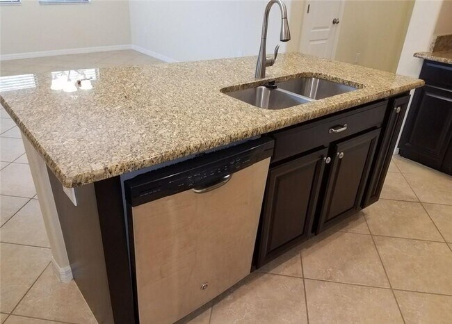 Building Photo - 3/2 Moss Park Orlando-AVAILABLE 08/14/2026