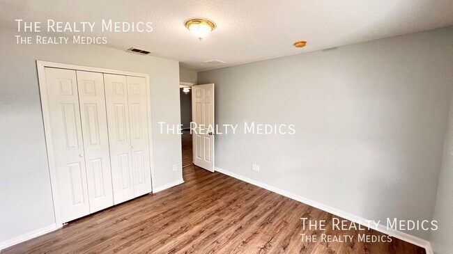 Building Photo - 116 S Normandale Ave