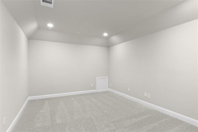 Building Photo - 133 Rocky River Rd