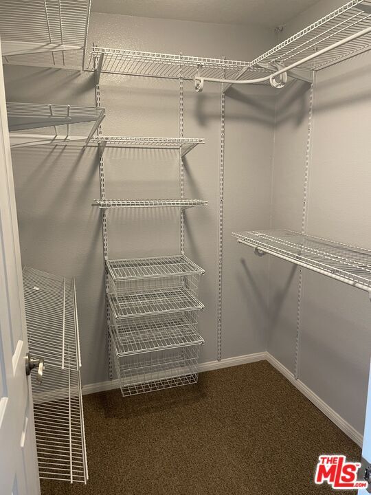 Building Photo - 121 S Hope St