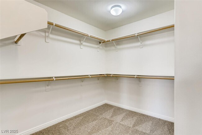 Building Photo - 6828 Majestic Palm Dr