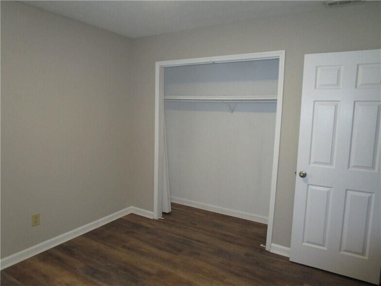 Building Photo - 4441 Township Dr