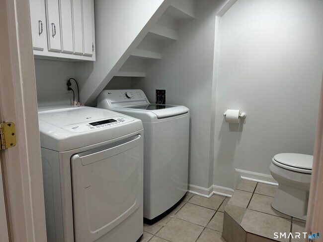 Building Photo - 97 Godfrey Rd