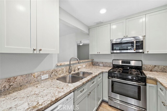 Building Photo - 280 Aster St