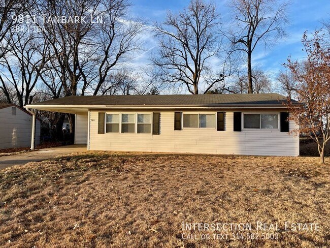 Building Photo - 9811 Tanbark Ln