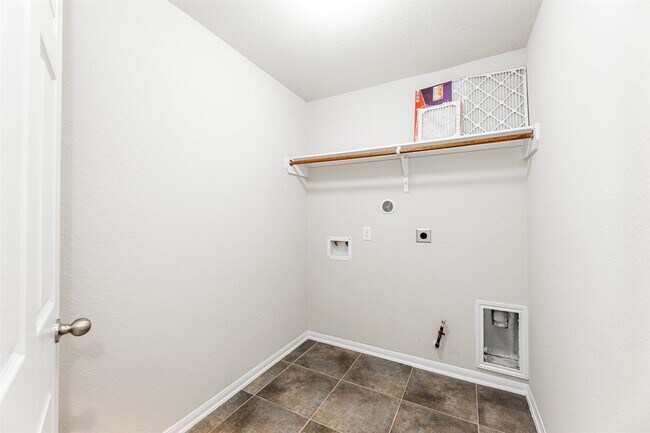Building Photo - 18811 Calla Spring Dr