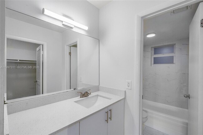 Building Photo - 3626 NE 168th St