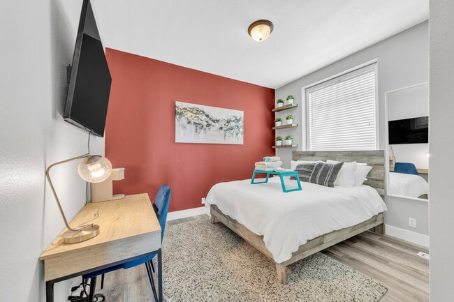 Building Photo - 53953 S River Rd